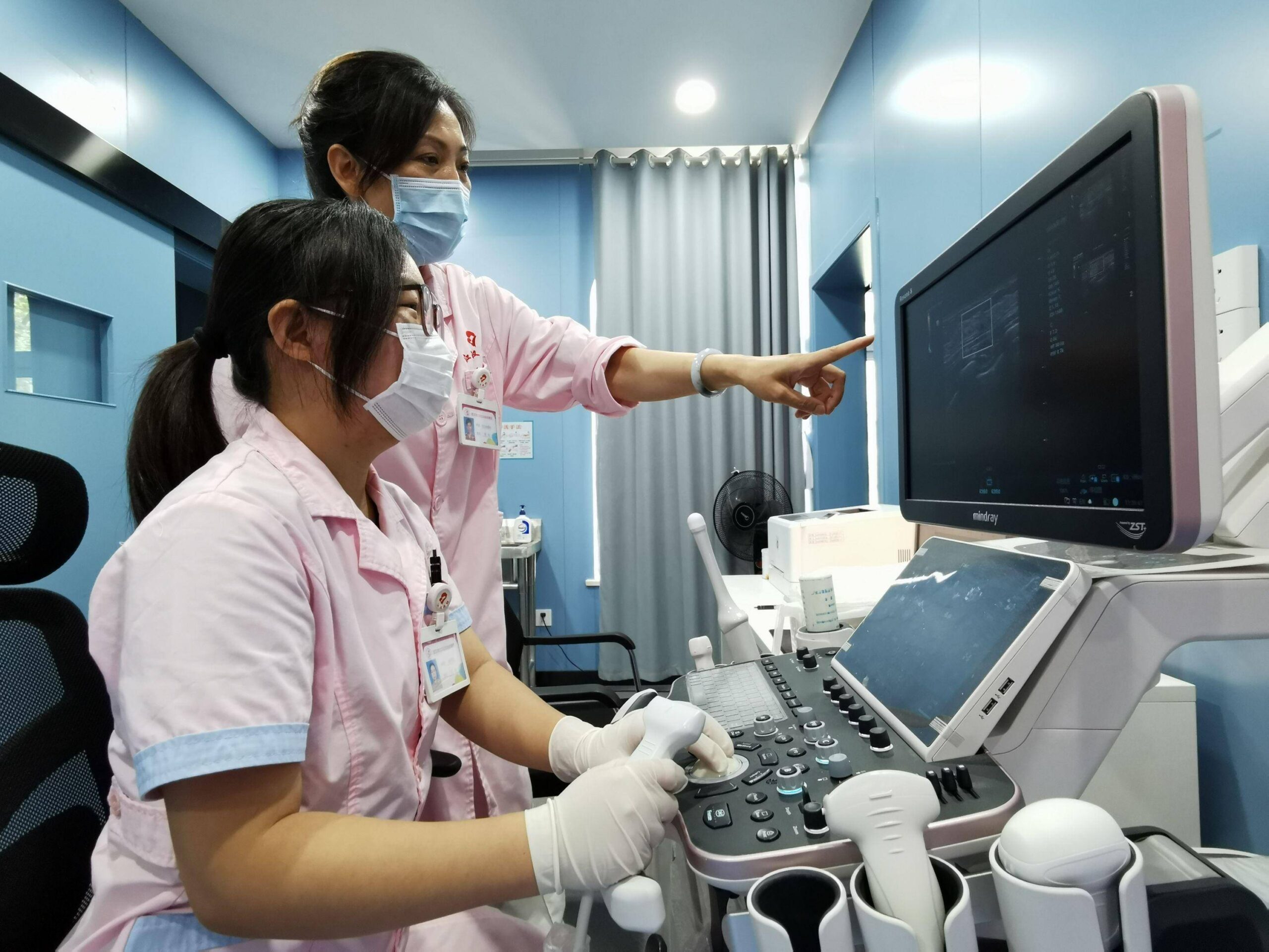 medical experts discussing health checkup value